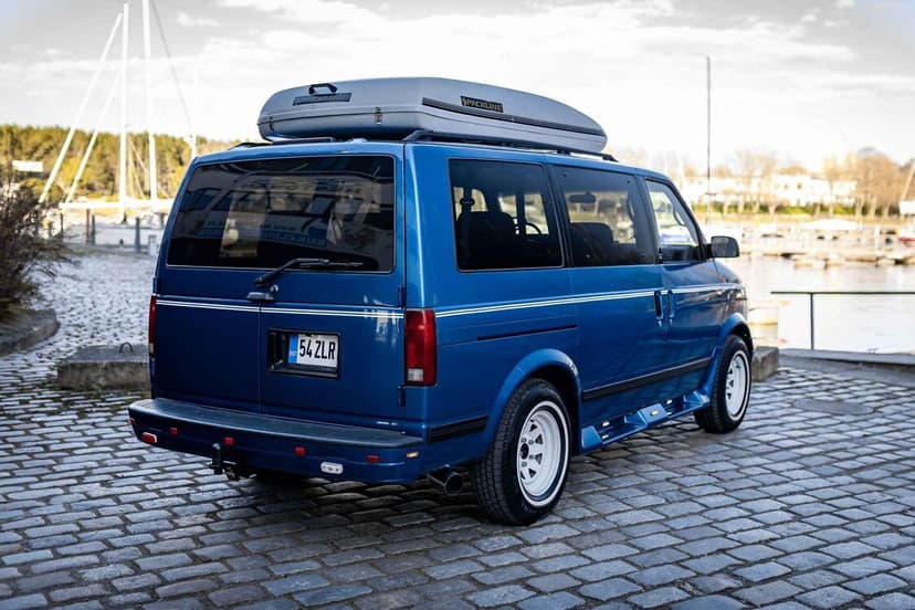 GMC Safari van back view